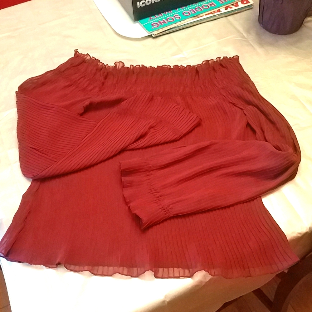 10/$10 Mexx Sheer Off Shoulder Blouse M